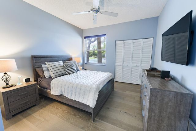 6685 NW 24th Terrace, Boca Raton, FL 33496
