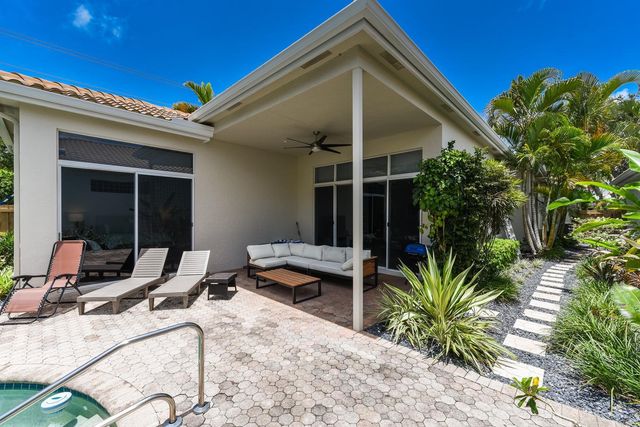 6685 NW 24th Terrace, Boca Raton, FL 33496