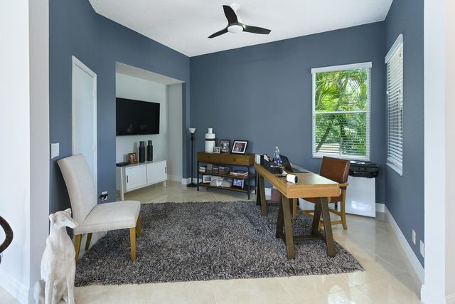 6685 NW 24th Terrace, Boca Raton, FL 33496