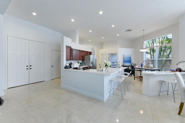 6685 NW 24th Terrace, Boca Raton, FL 33496