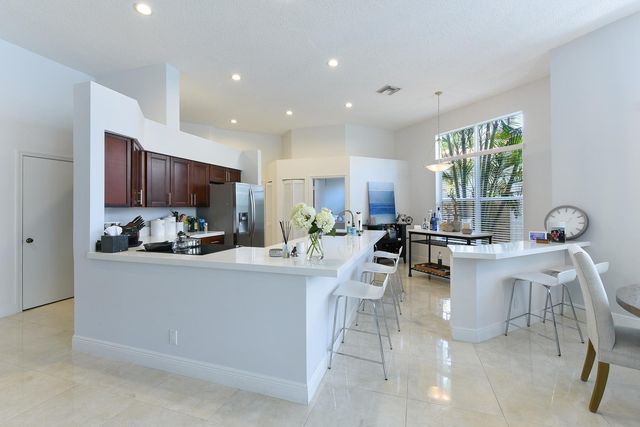 6685 NW 24th Terrace, Boca Raton, FL 33496
