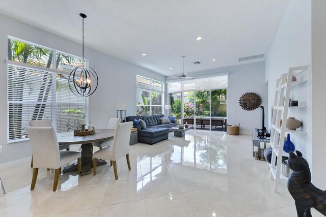 6685 NW 24th Terrace, Boca Raton, FL 33496