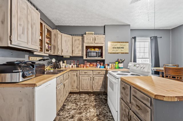 319 E Oak Street, Rensselaer, IN 47978