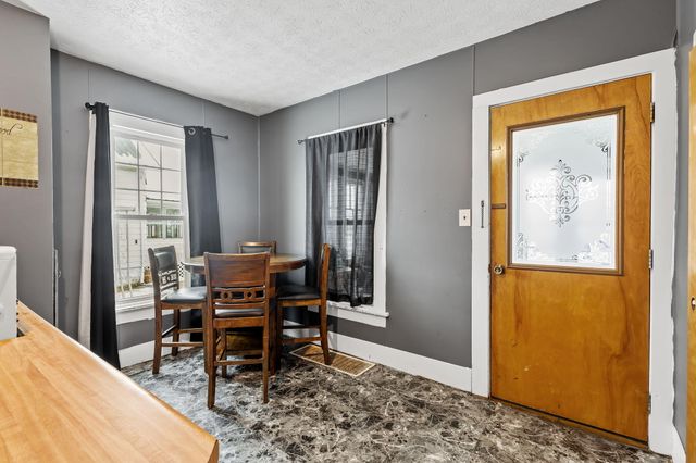 319 E Oak Street, Rensselaer, IN 47978