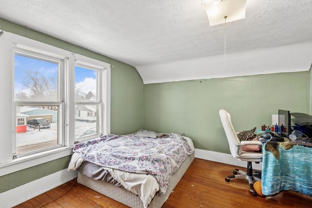 319 E Oak Street, Rensselaer, IN 47978