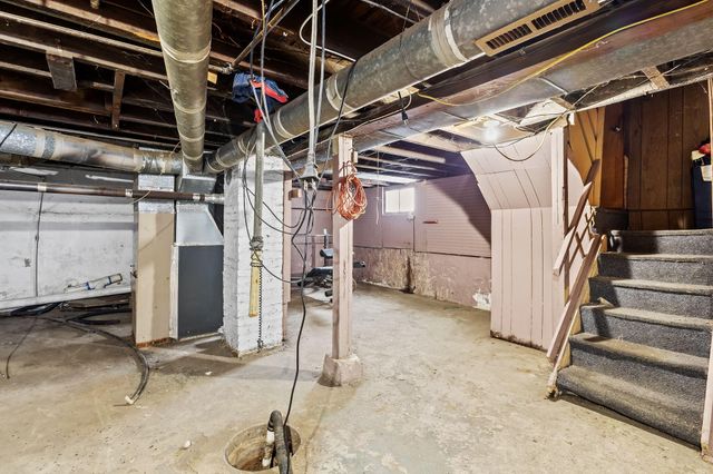 319 E Oak Street, Rensselaer, IN 47978