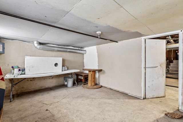 319 E Oak Street, Rensselaer, IN 47978