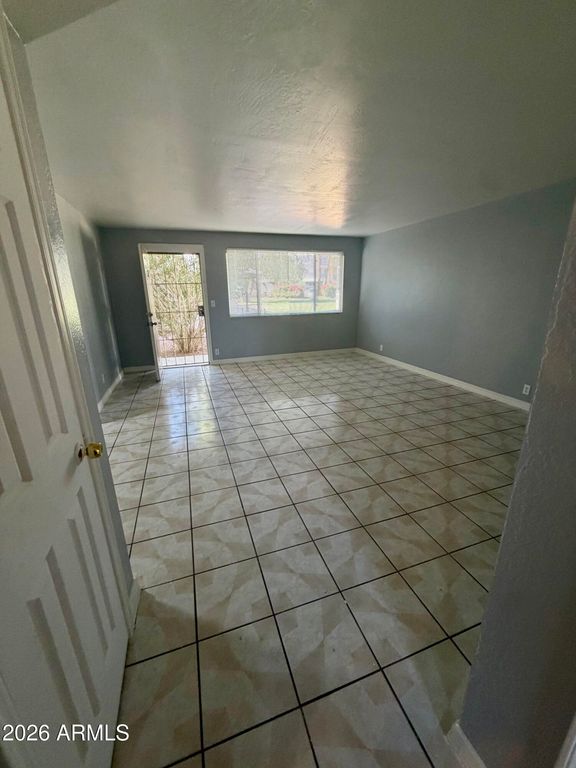 1111 E TURNEY Avenue 23, Phoenix, AZ 85014 — photo 3