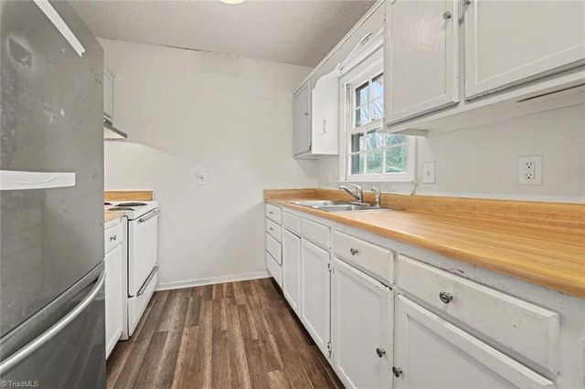 907 Watkins Street, Greensboro, NC 27407