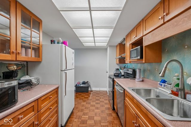 4000 N Meridian Street 8A, Indianapolis, IN 46208