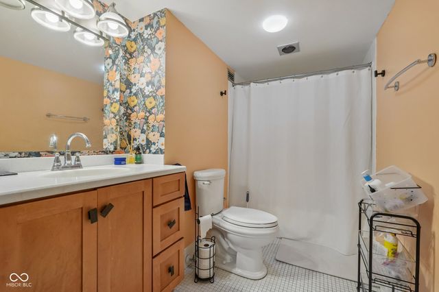 4000 N Meridian Street 8A, Indianapolis, IN 46208