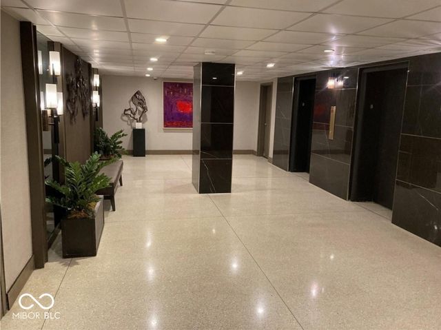4000 N Meridian Street 8A, Indianapolis, IN 46208