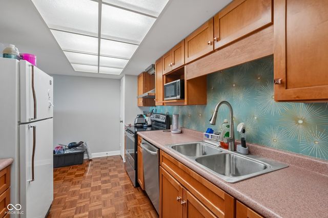 4000 N Meridian Street 8A, Indianapolis, IN 46208