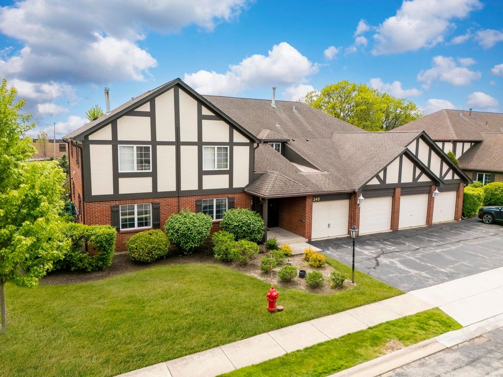 245 Windsor Lane B, Willowbrook, IL 60527