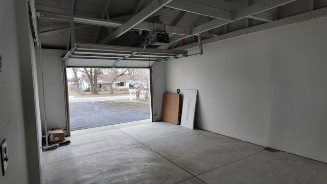 313 Louis Road, Joliet, IL 60433