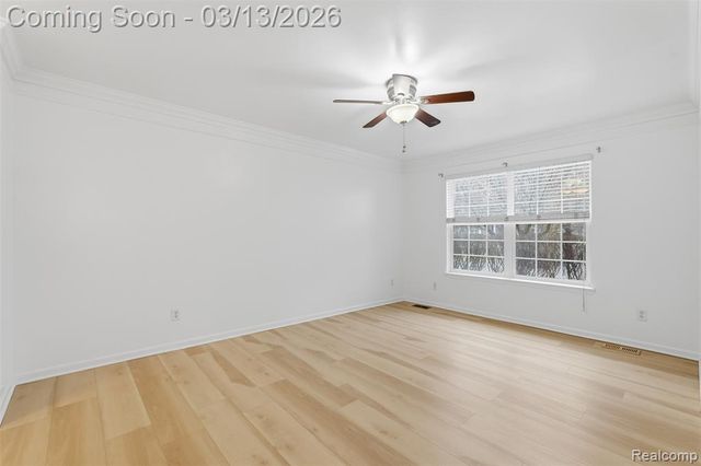 2101 Cameron Circle, Walled Lake, MI 48390