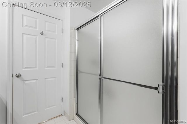 2101 Cameron Circle, Walled Lake, MI 48390