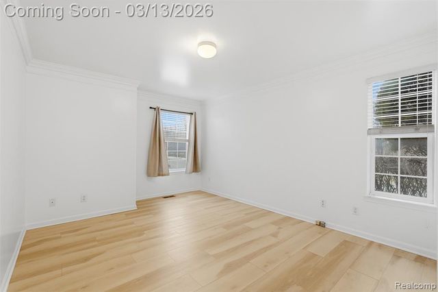 2101 Cameron Circle, Walled Lake, MI 48390