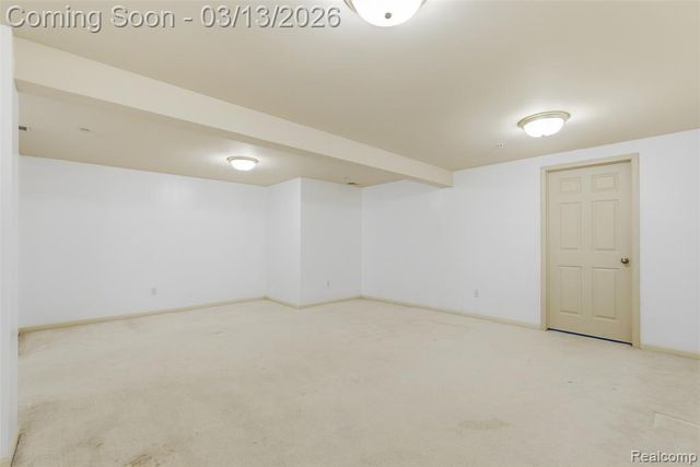 2101 Cameron Circle, Walled Lake, MI 48390