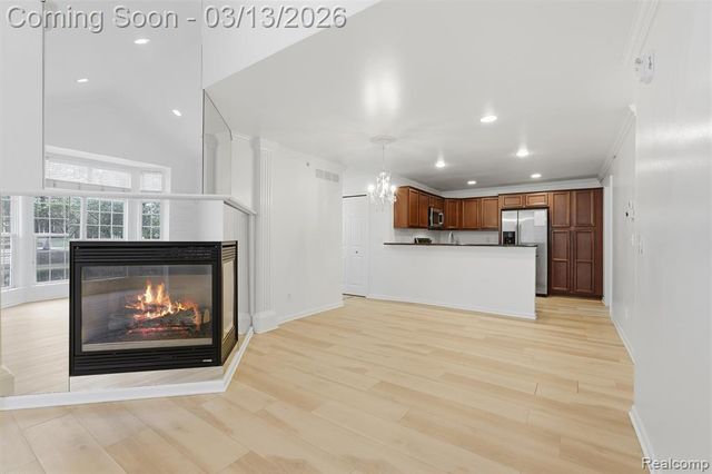 2101 Cameron Circle, Walled Lake, MI 48390