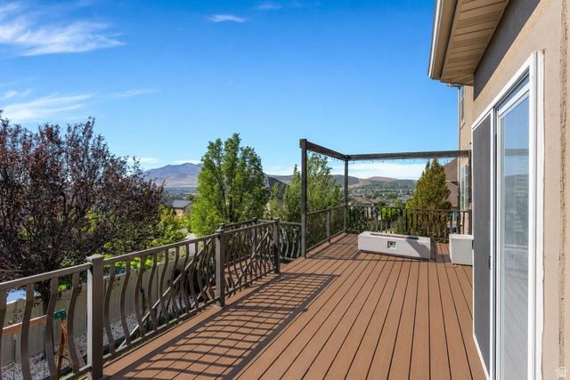 9048 N CLUBHOUSE LN, Eagle Mountain, UT 84005