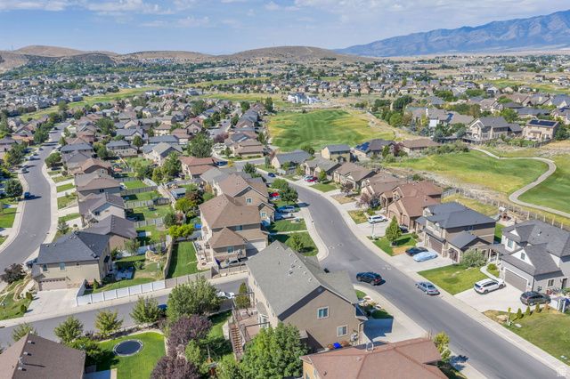 9048 N CLUBHOUSE LN, Eagle Mountain, UT 84005