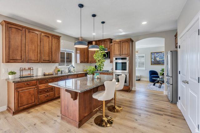 9048 N CLUBHOUSE LN, Eagle Mountain, UT 84005