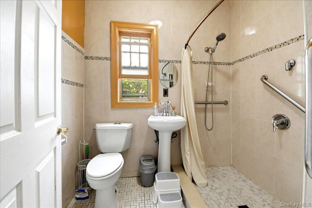 3071 Coddington Avenue, Bronx, NY 10461