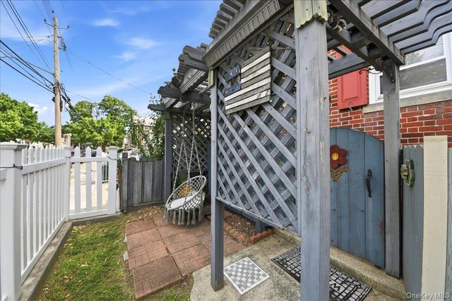 3071 Coddington Avenue, Bronx, NY 10461