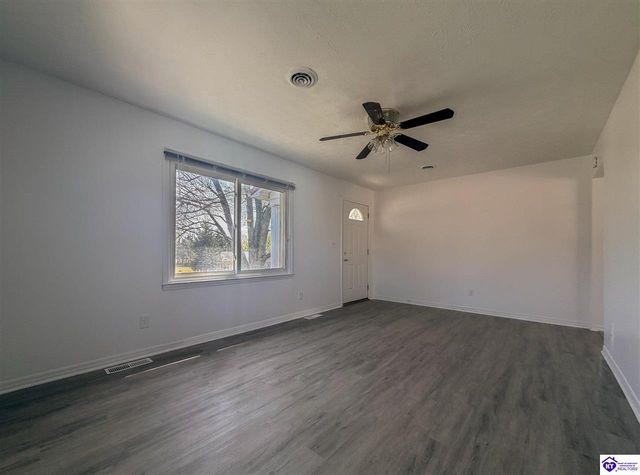50 W Tophill Terrace, Elizabethtown, KY 42701