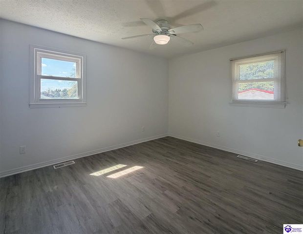 50 W Tophill Terrace, Elizabethtown, KY 42701