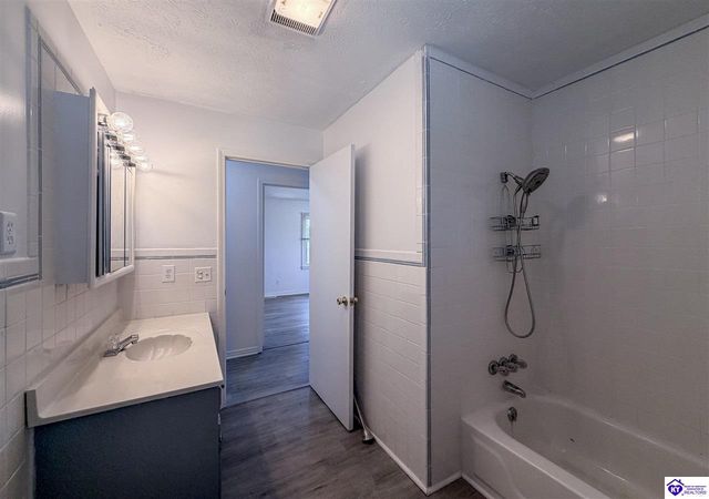 50 W Tophill Terrace, Elizabethtown, KY 42701