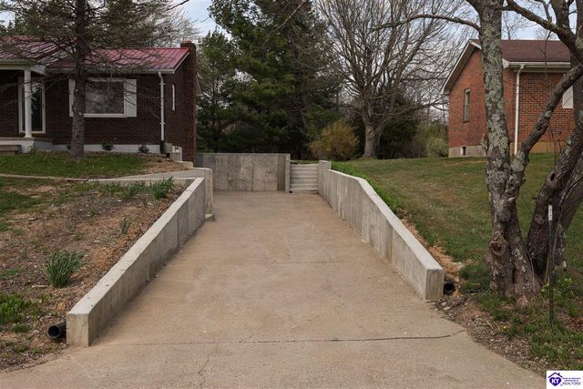 50 W Tophill Terrace, Elizabethtown, KY 42701
