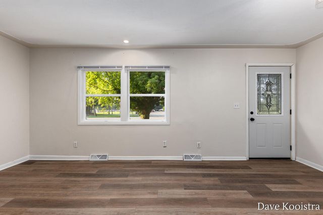 1769 Perry Street, Holland, MI 49424