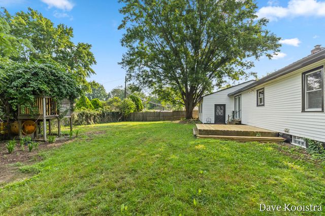 1769 Perry Street, Holland, MI 49424