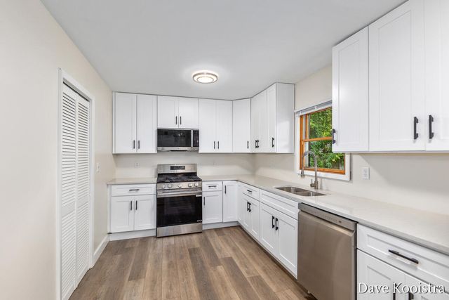 1769 Perry Street, Holland, MI 49424