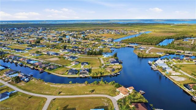 1846 NW 37th PL, Cape Coral, FL 33993