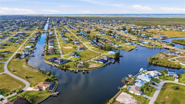 1846 NW 37th PL, Cape Coral, FL 33993