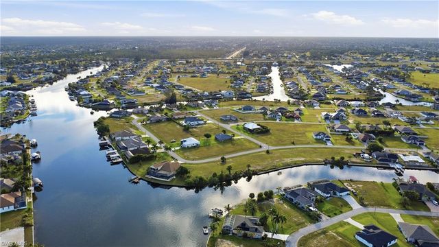 1846 NW 37th PL, Cape Coral, FL 33993
