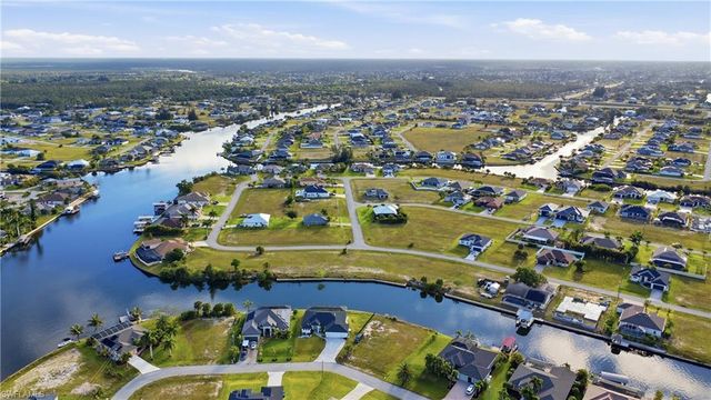 1846 NW 37th PL, Cape Coral, FL 33993
