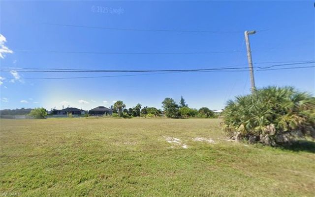 1846 NW 37th PL, Cape Coral, FL 33993