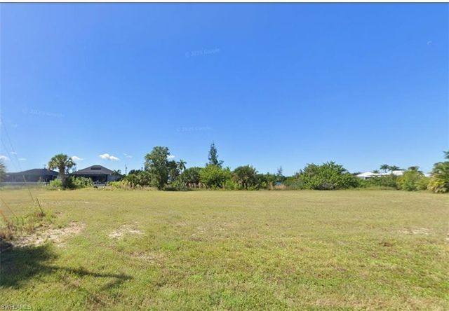 1846 NW 37th PL, Cape Coral, FL 33993