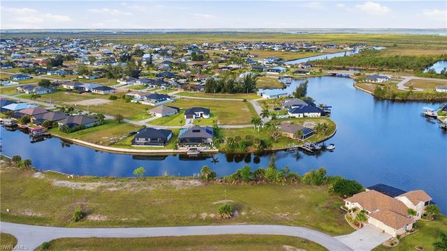 1846 NW 37th PL, Cape Coral, FL 33993