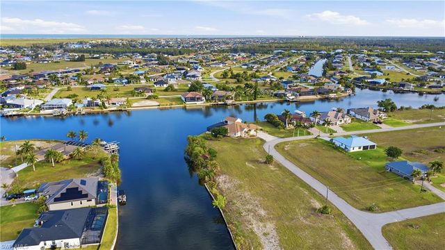 1846 NW 37th PL, Cape Coral, FL 33993