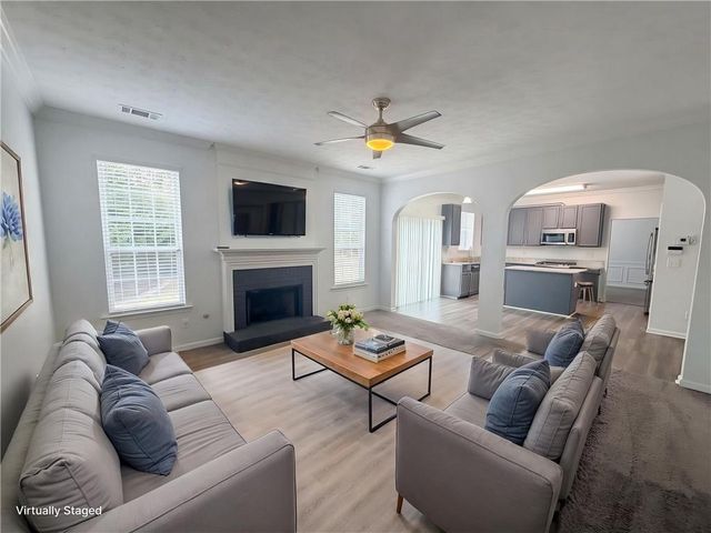 2662 Whispering Pines Drive, Grayson, GA 30017