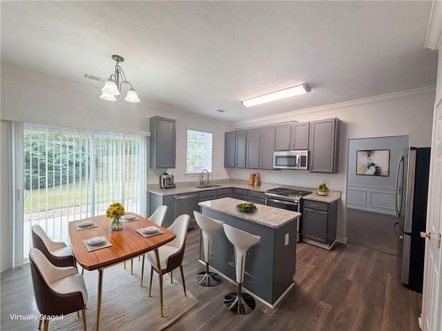2662 Whispering Pines Drive, Grayson, GA 30017