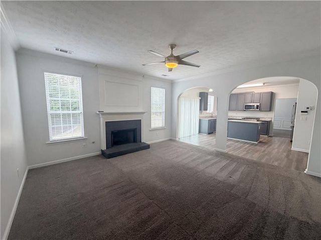 2662 Whispering Pines Drive, Grayson, GA 30017