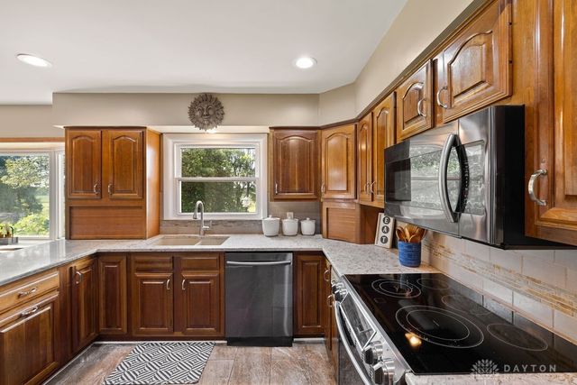 10265 W Union Road, Medway, OH 45341