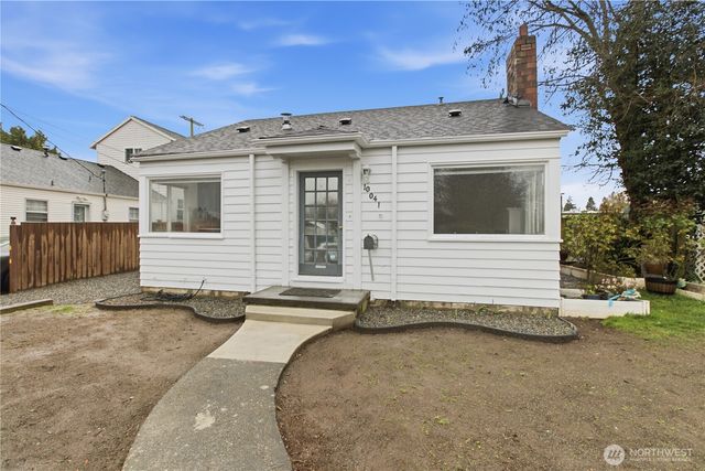 10041 15th Avenue SW, Seattle, WA 98146