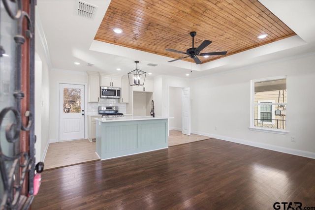 2014 N Winona, Tyler, TX 75702